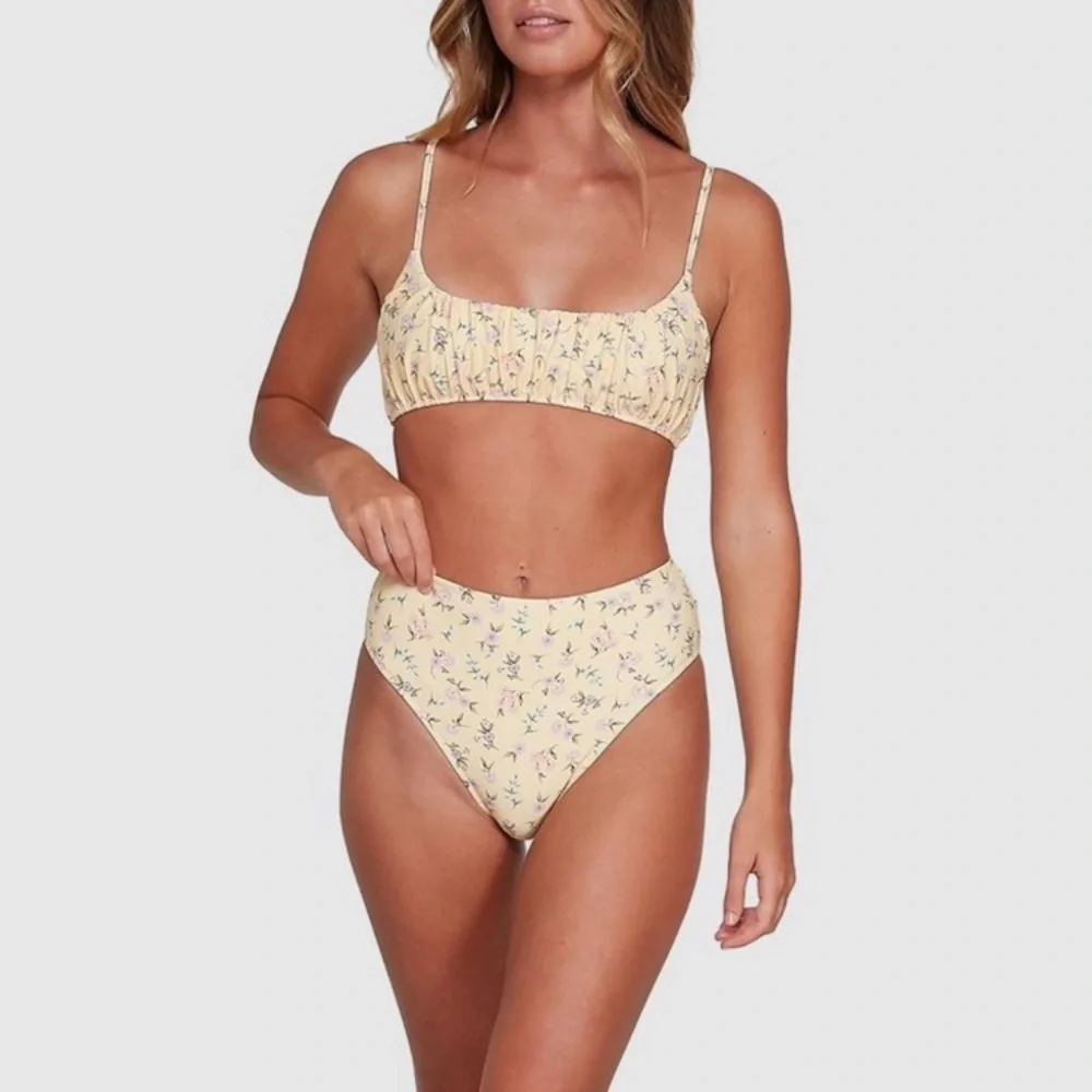 Billabong •• Ditsy Floral Pretty Moon Gathered Bralette Bikini Top - Picture 7 of 16